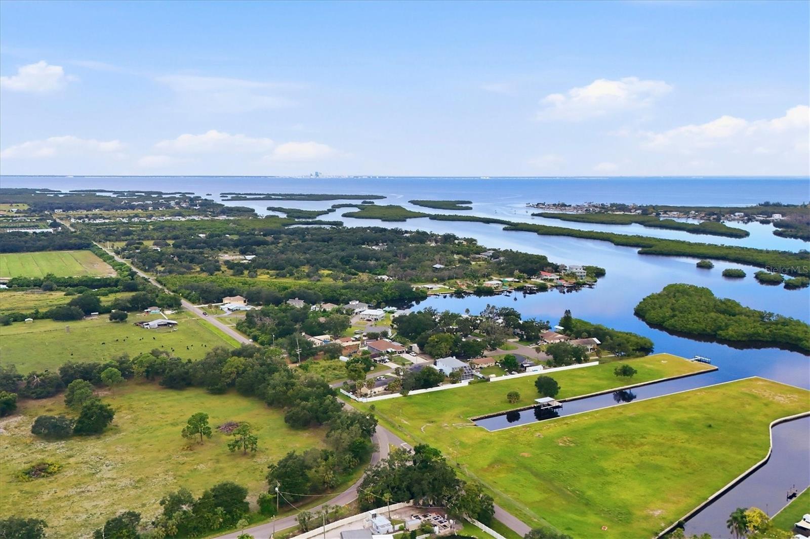 2607 GULF CITY ROAD, RUSKIN, FL, 33570 1 2607 GULF CITY ROAD