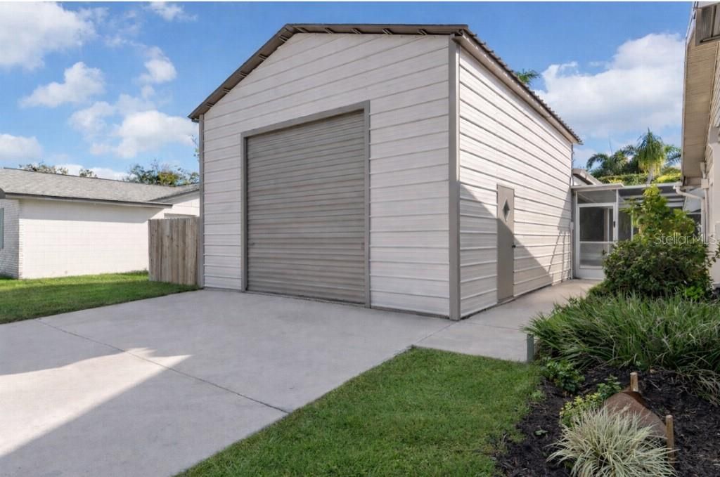 Photo of 1615 Sterling Drive, Lakeland, FL 33813 (MLS # TB8468766)