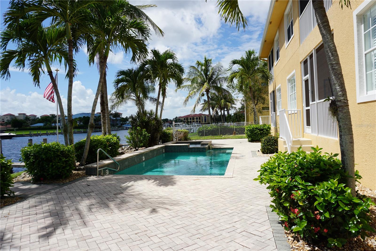 3216 PURPLE MARTIN DRIVE 121