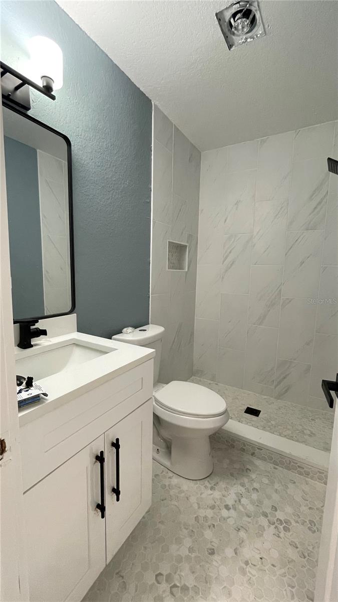 ARDMORE MANOR - Residential Income