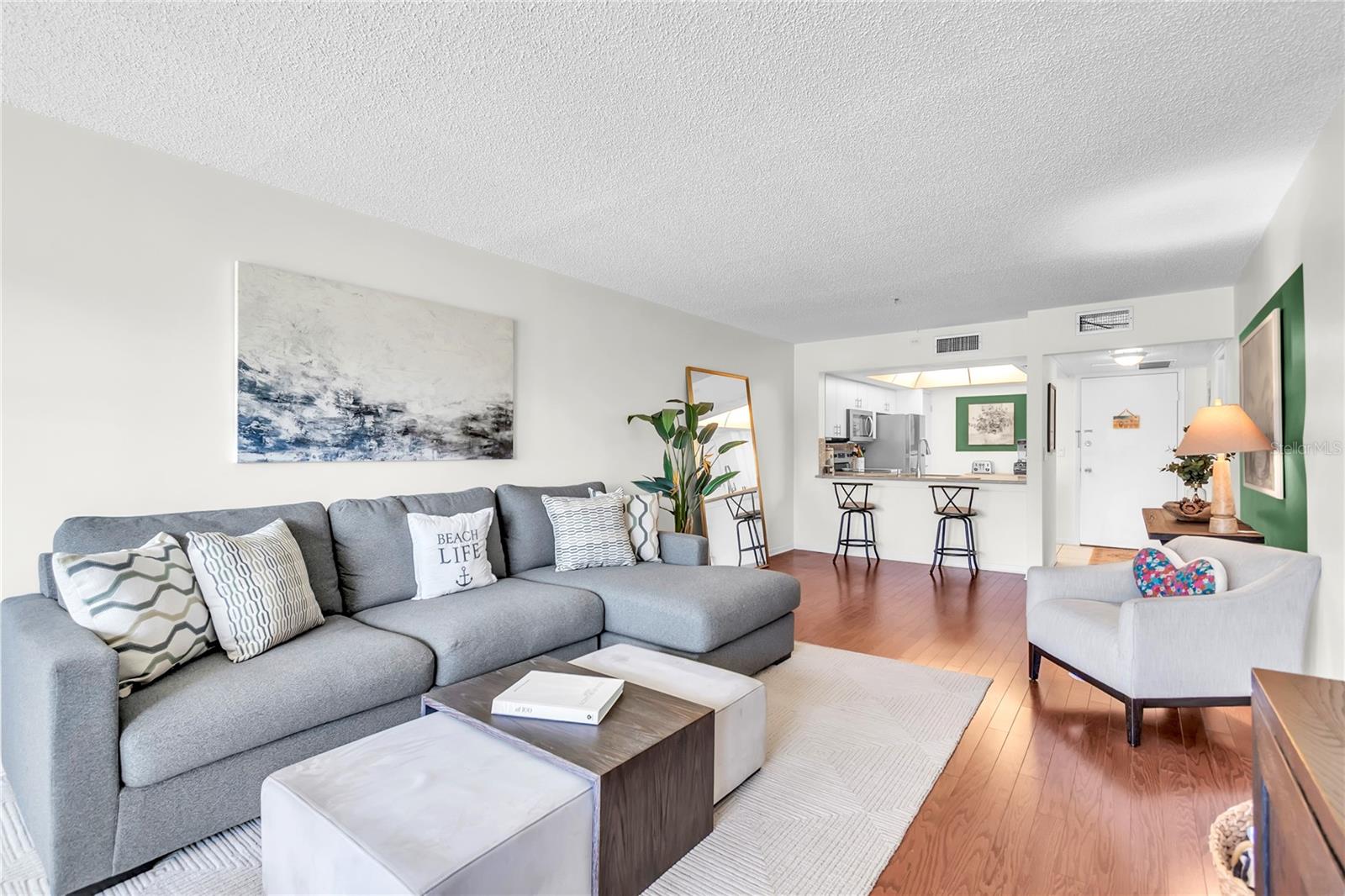 VILLAS CAPRI CONDO - Residential