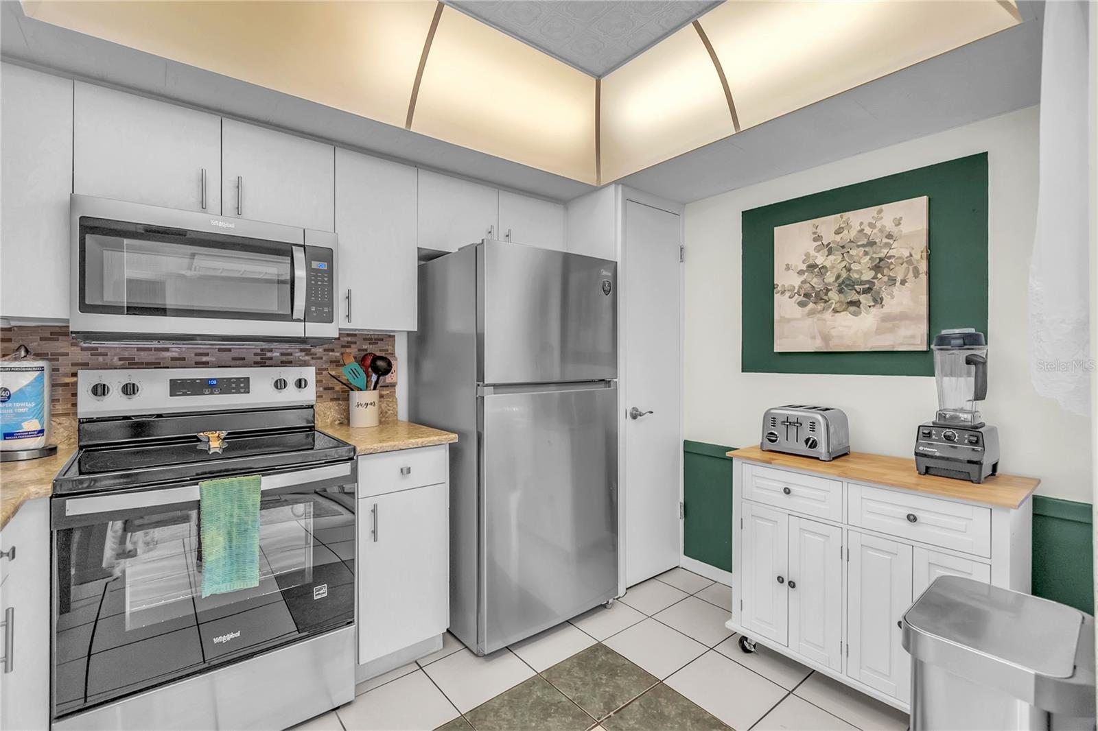 VILLAS CAPRI CONDO - Residential