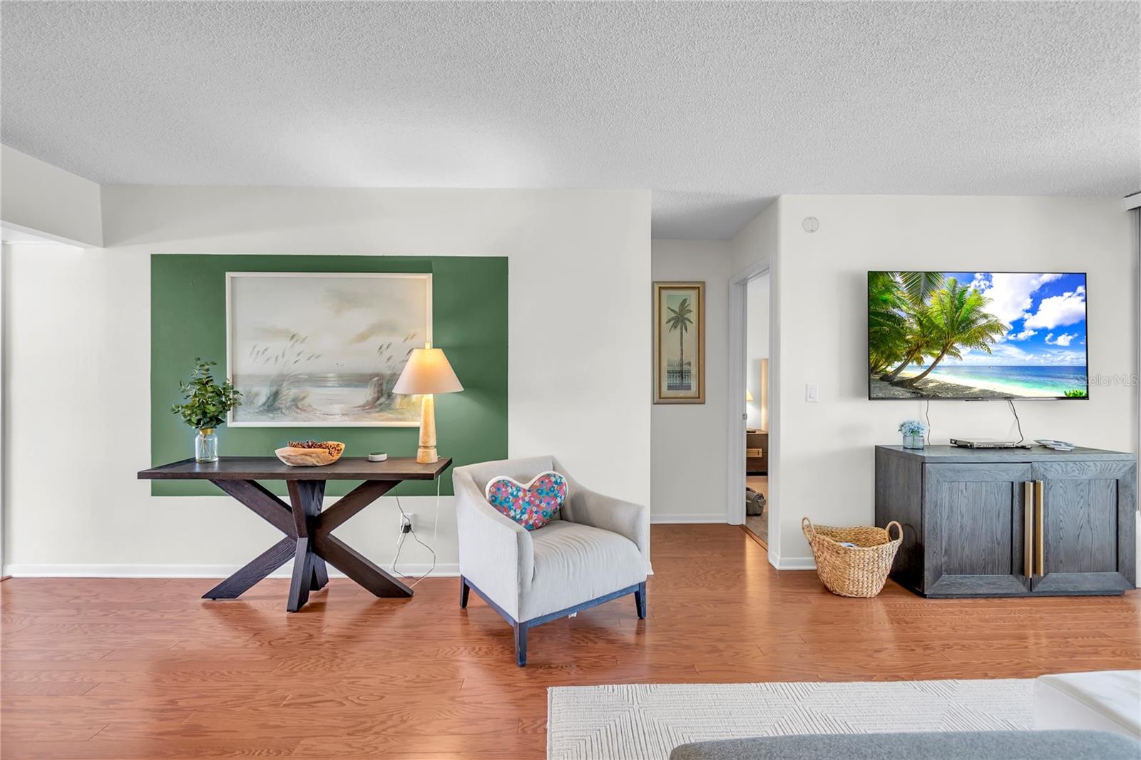 VILLAS CAPRI CONDO - Residential