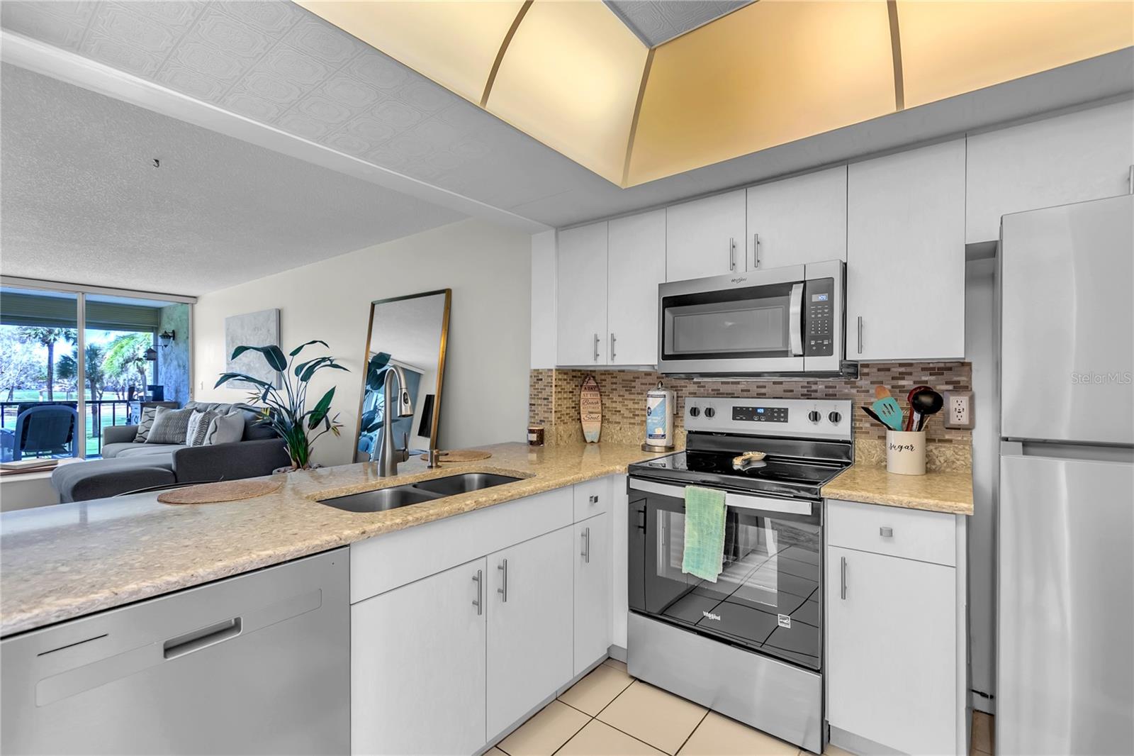 VILLAS CAPRI CONDO - Residential