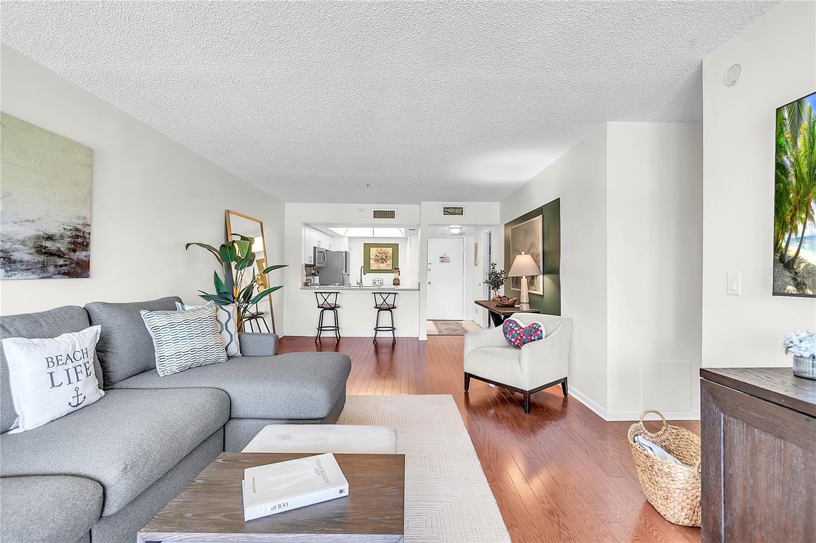 VILLAS CAPRI CONDO - Residential