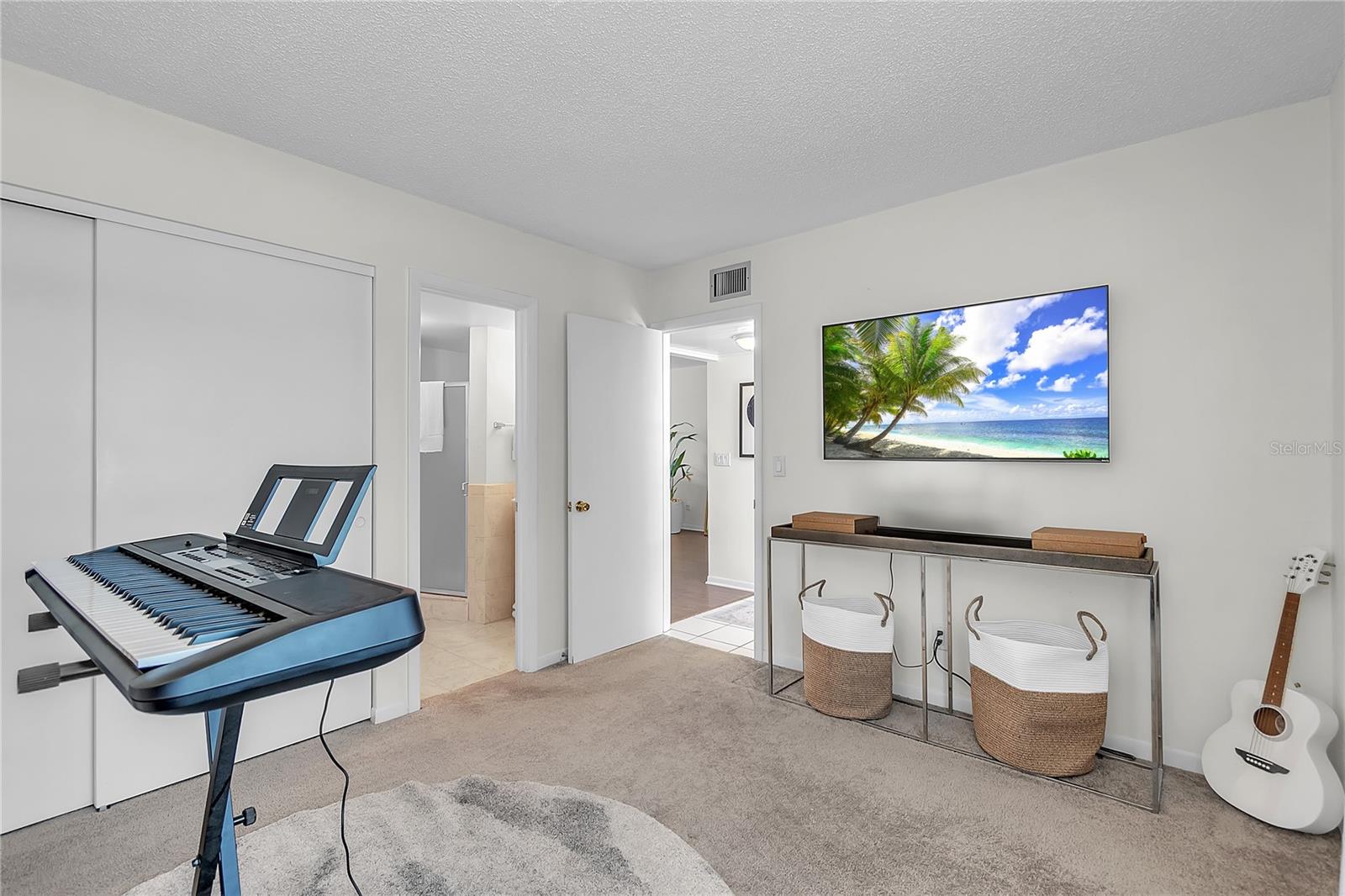 VILLAS CAPRI CONDO - Residential