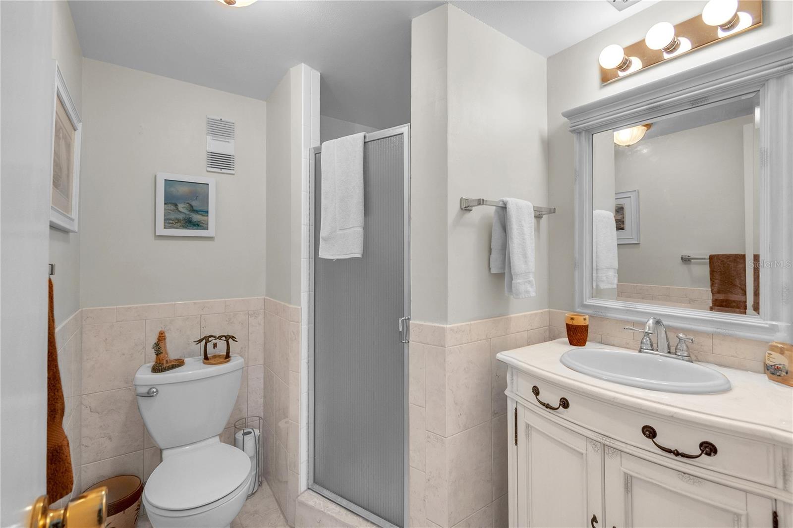 VILLAS CAPRI CONDO - Residential