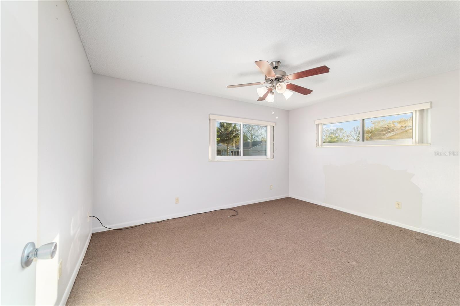 ON TOP OF THE WORLD - Residential