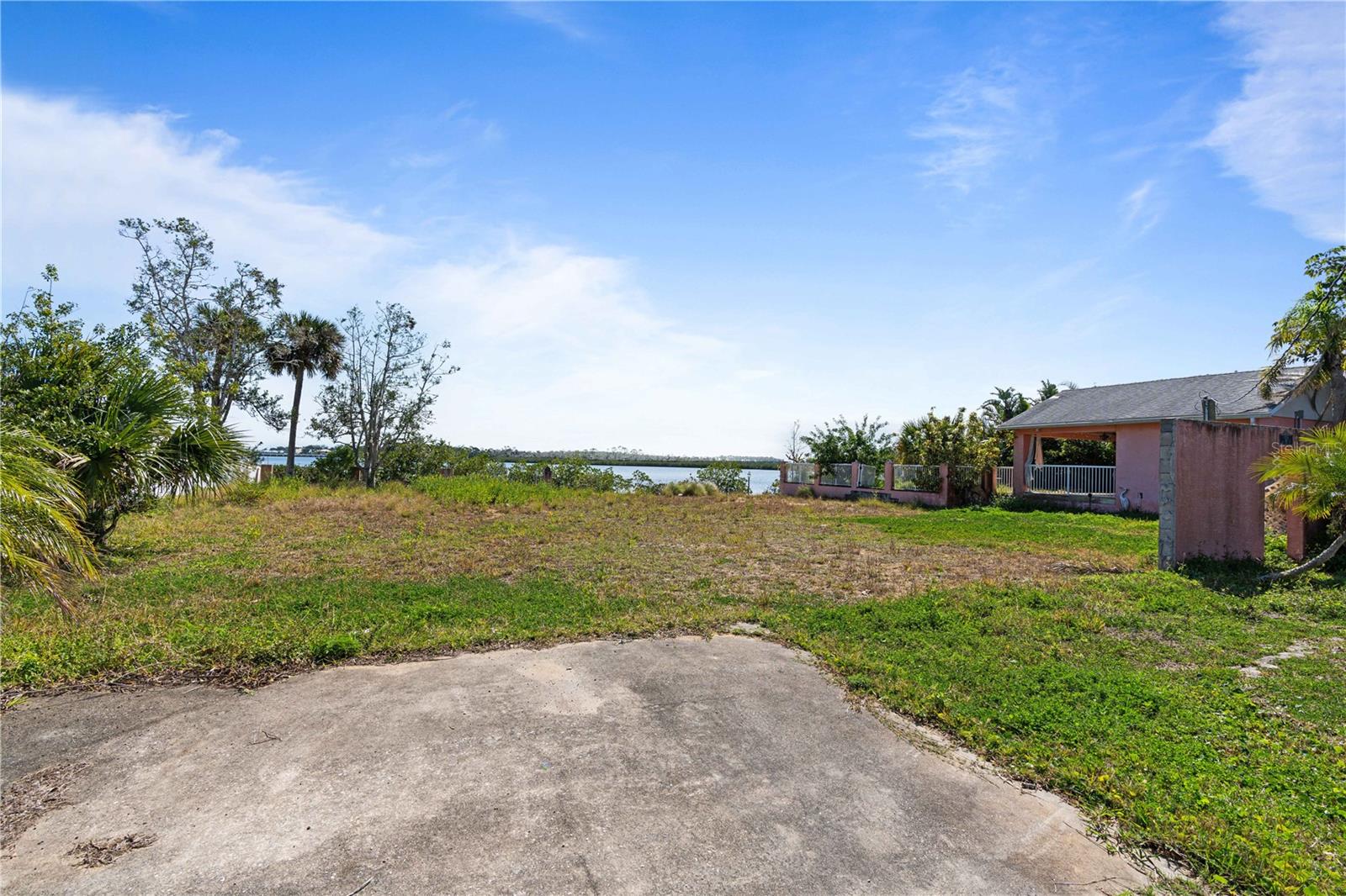 BAYWOOD REP 02 - Land