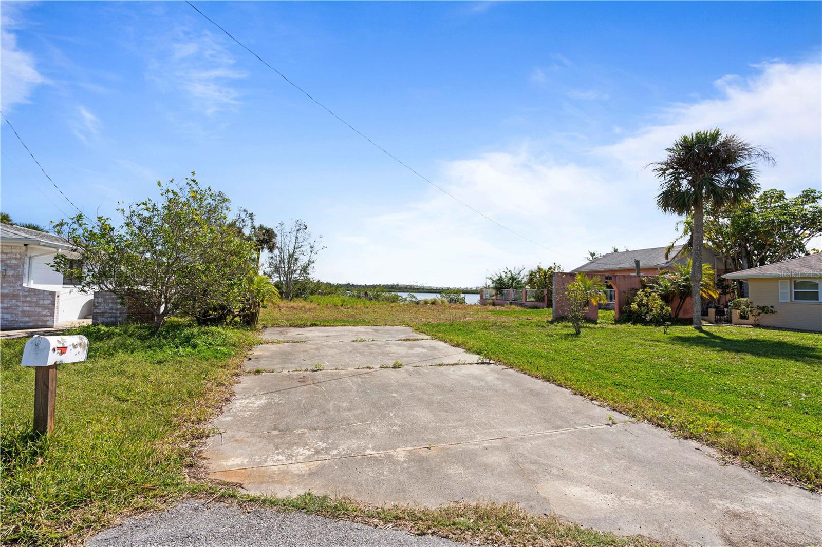 BAYWOOD REP 02 - Land