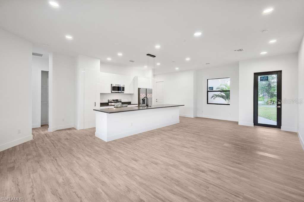 LEHIGH ACRES SEC 21 - Residential