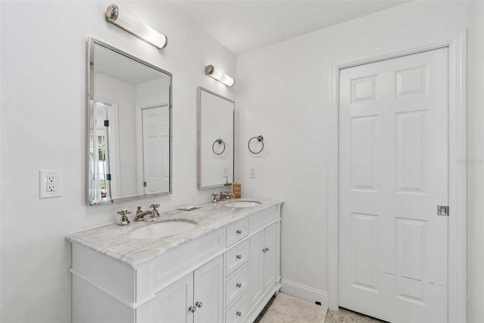 RIVERSIDE NORTH - Residential