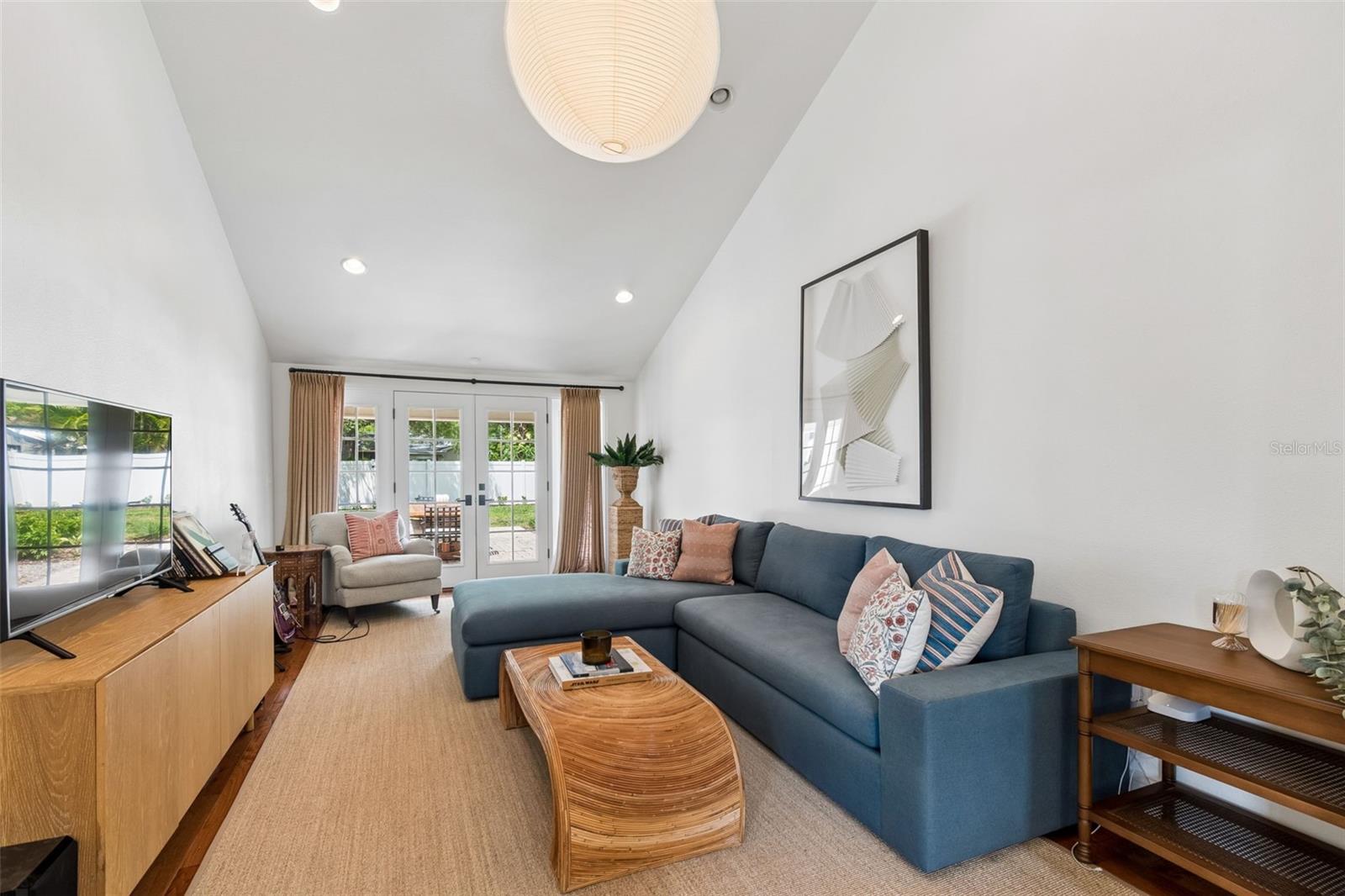 RIVERSIDE NORTH - Residential