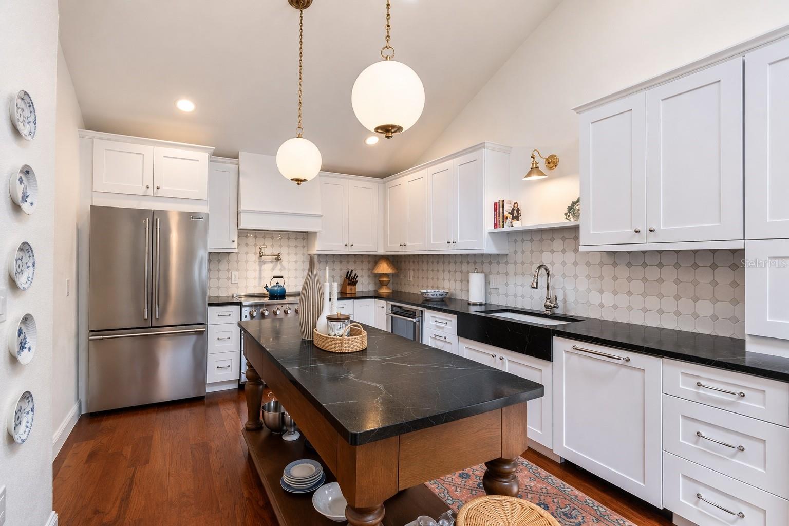 RIVERSIDE NORTH - Residential