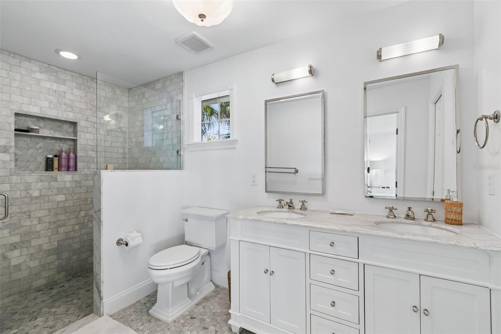 RIVERSIDE NORTH - Residential