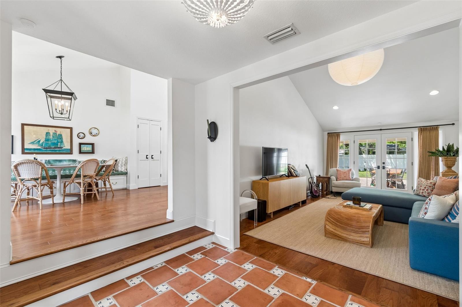 RIVERSIDE NORTH - Residential