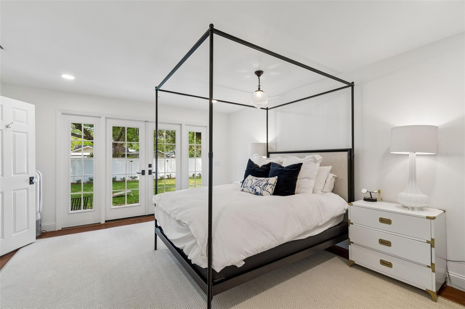 RIVERSIDE NORTH - Residential