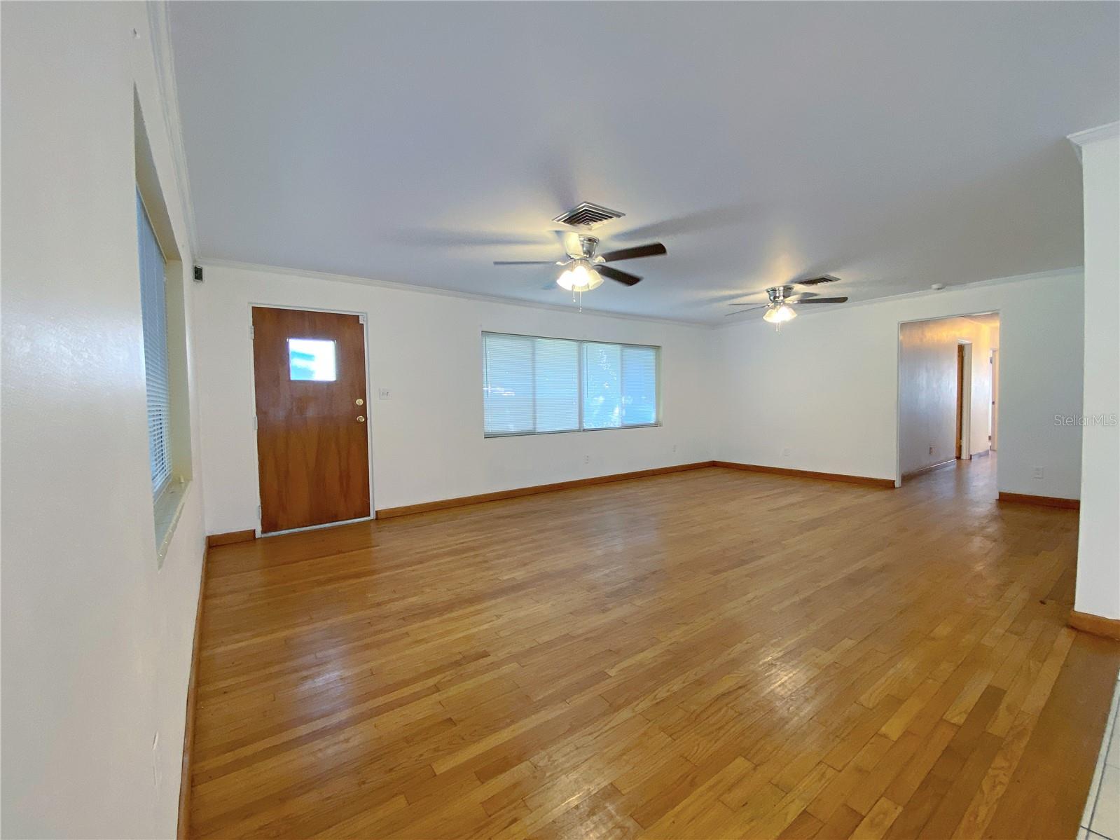 RIDGE MANOR 02 UN - Residential Lease