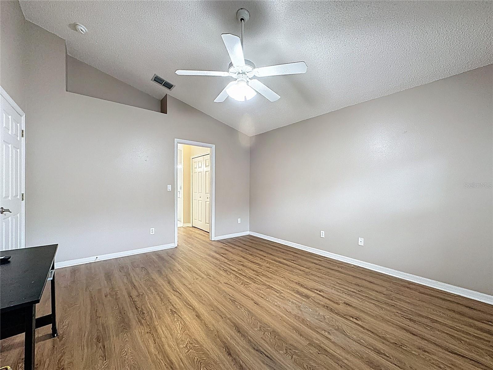 KINGS RIDGE - Residential