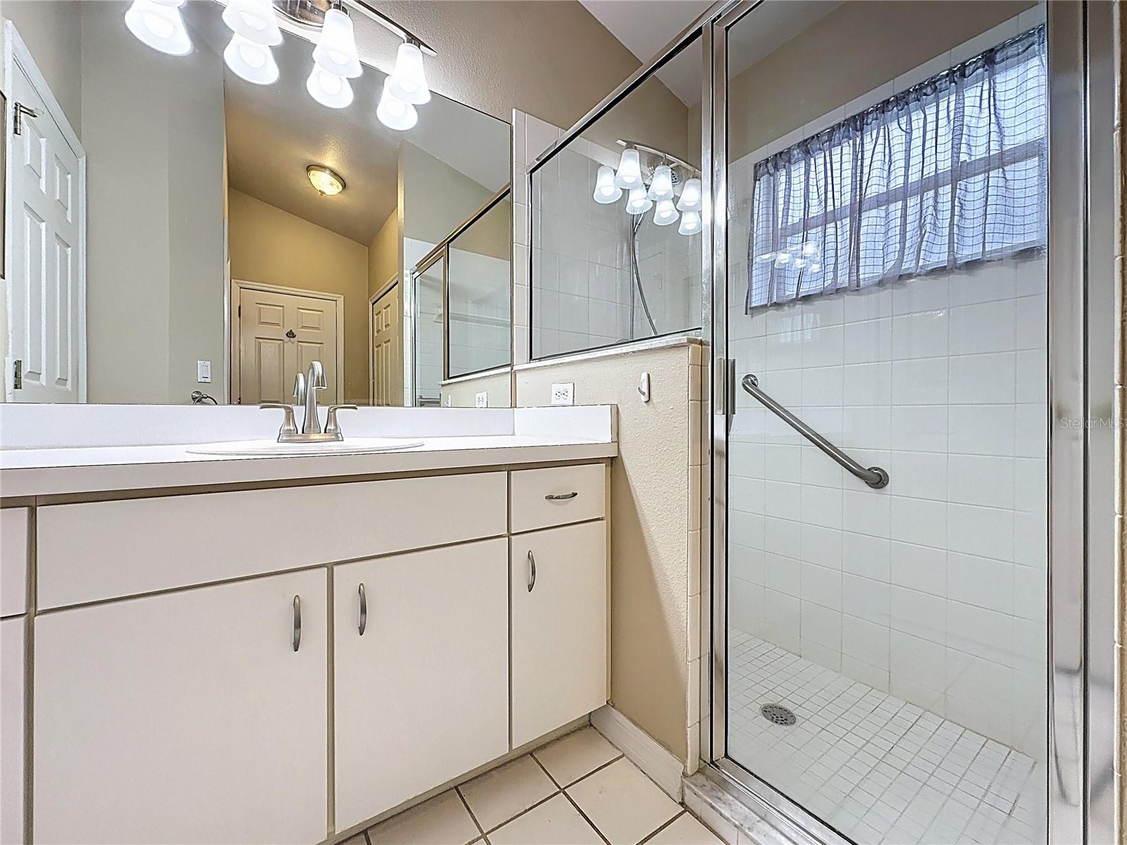 KINGS RIDGE - Residential