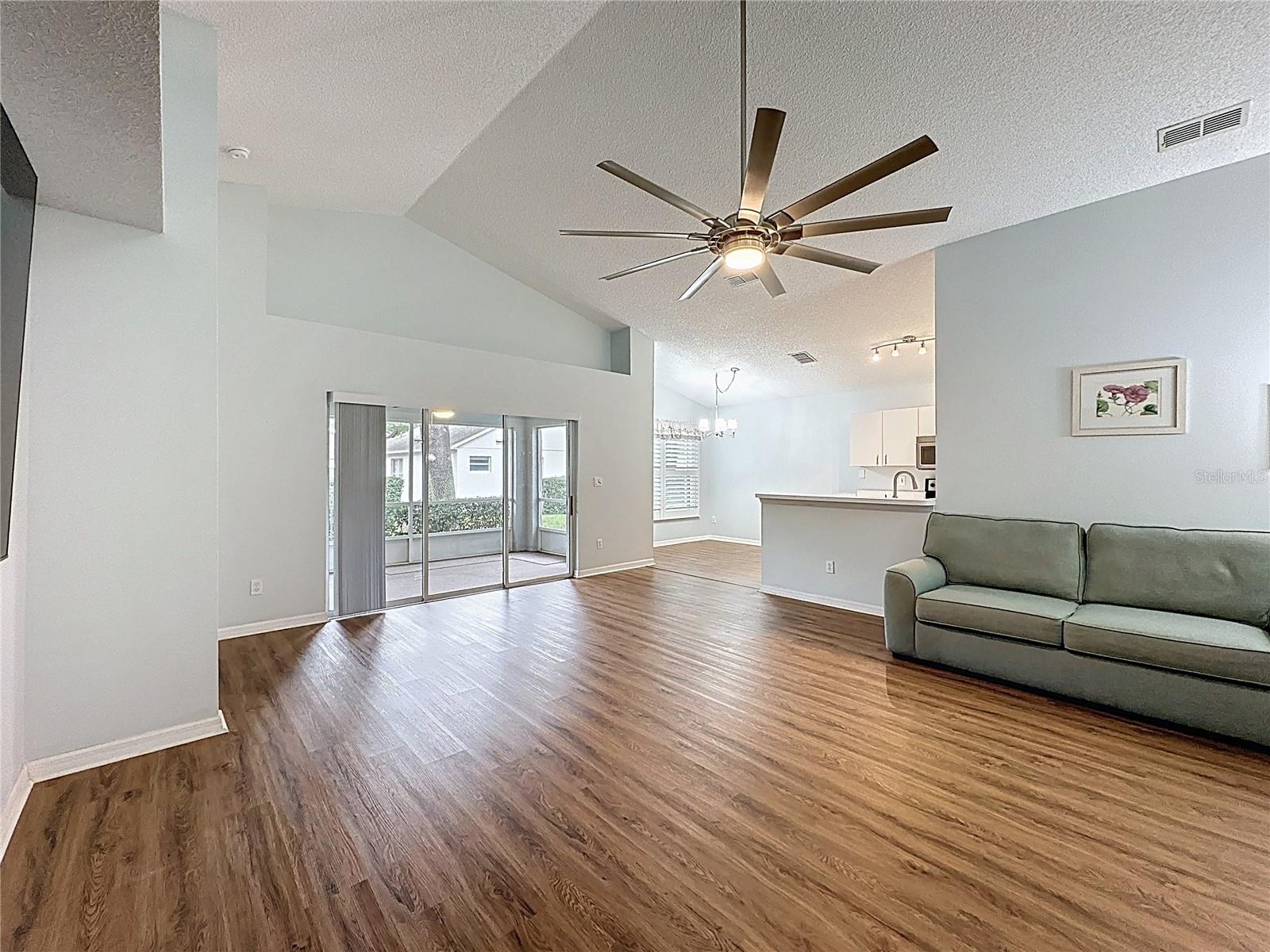 KINGS RIDGE - Residential