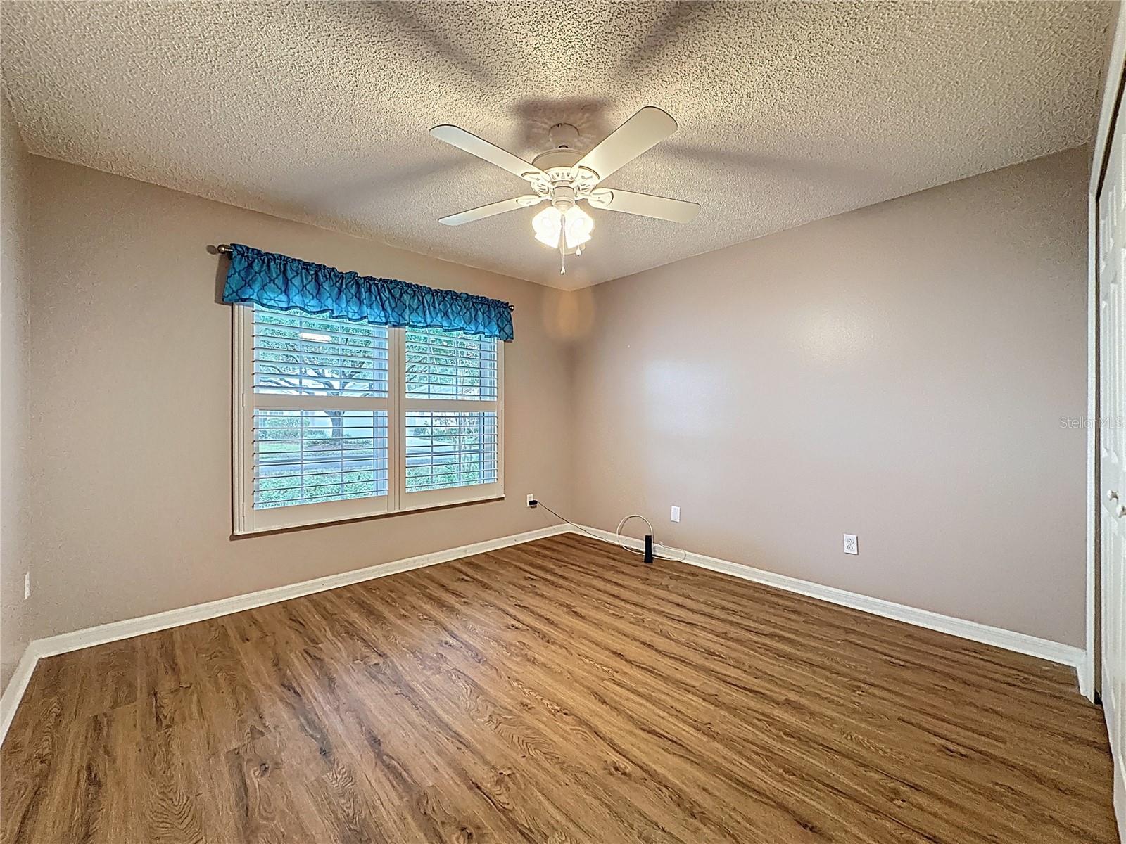 KINGS RIDGE - Residential