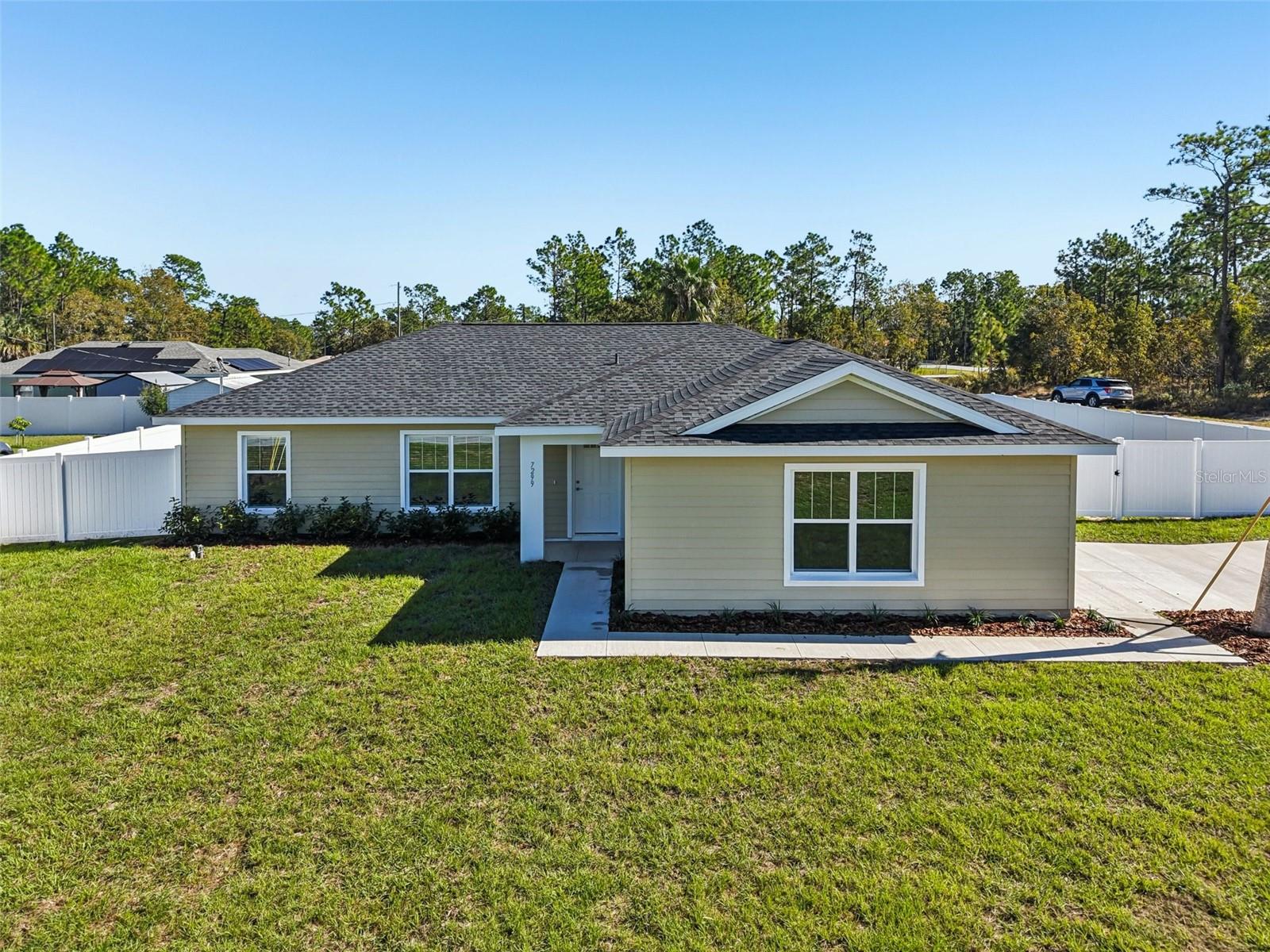7229 HEMLOCK ROAD