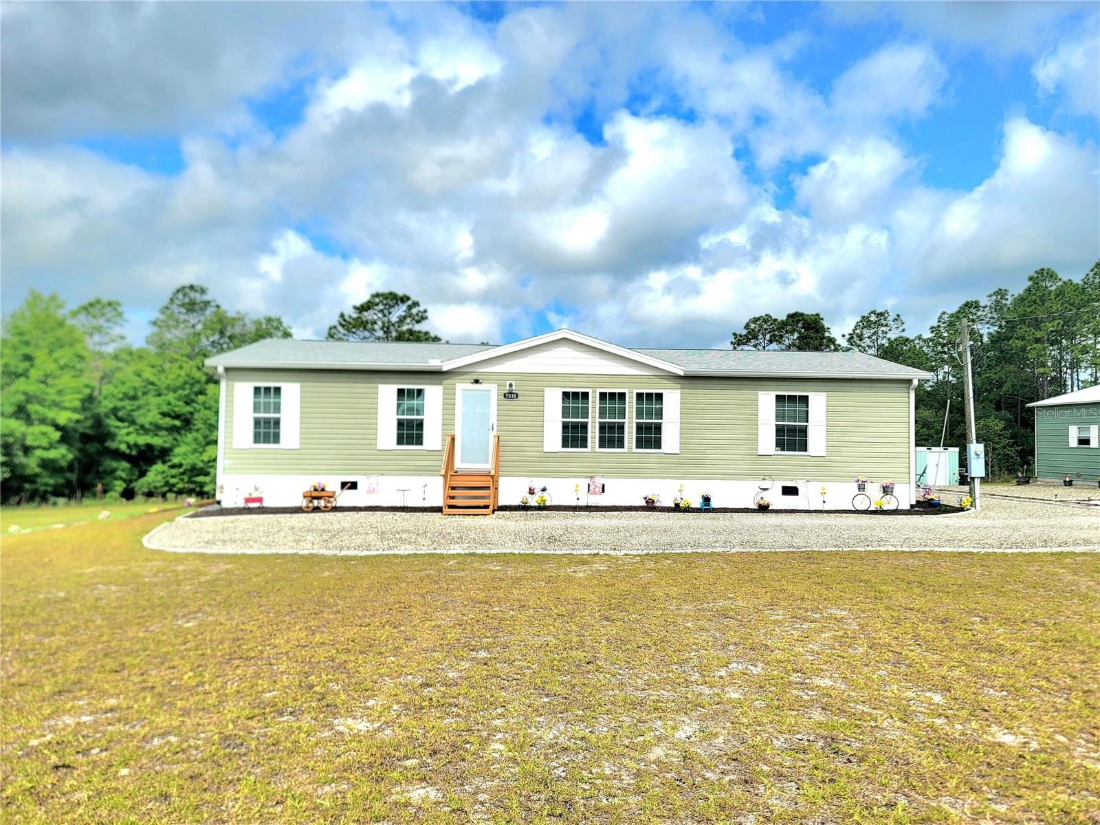 Listing image 1