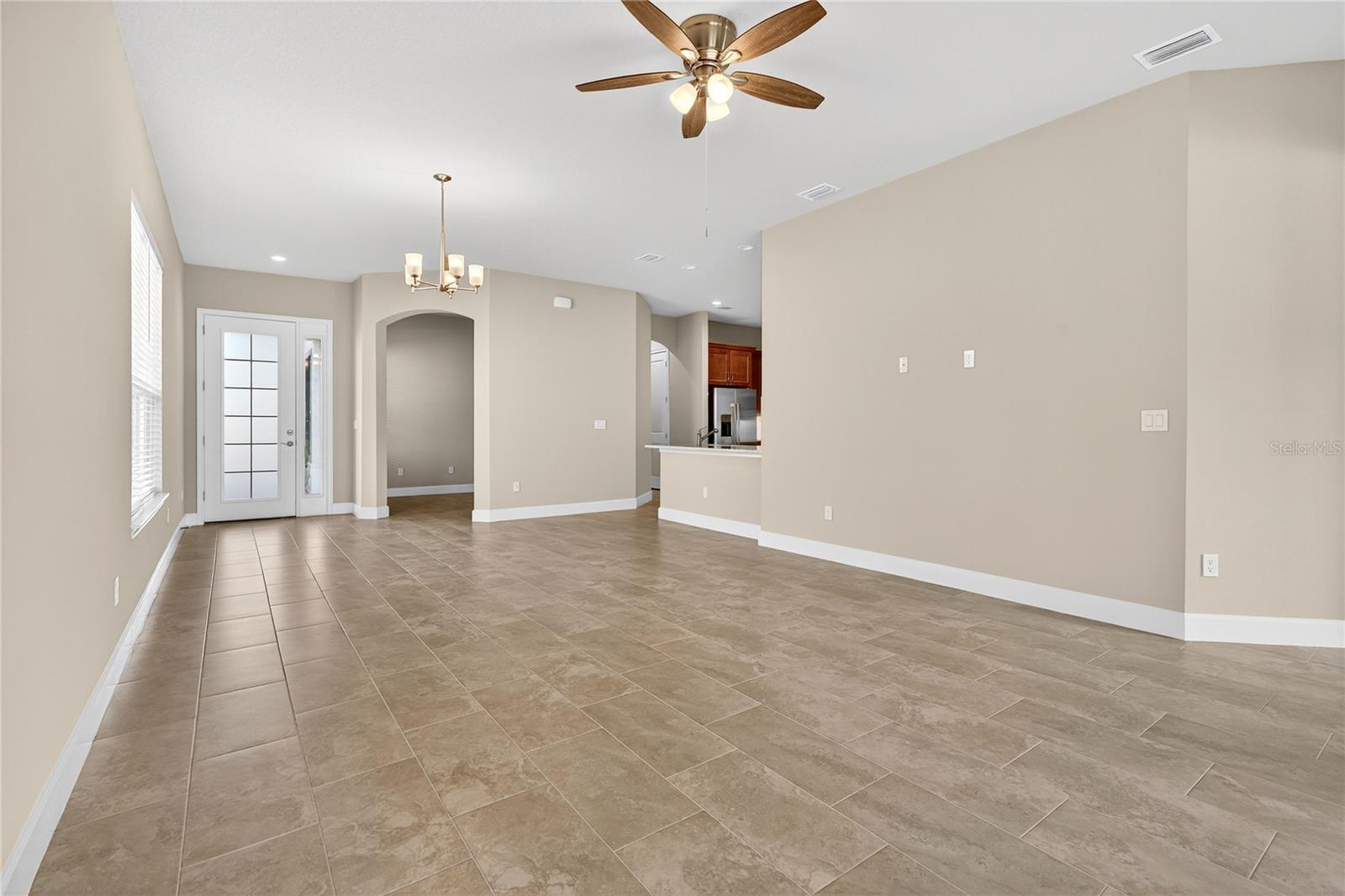 32 LONGRIDGE LANE