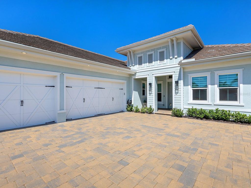 Photo of 16903 Verona Place, Lakewood Ranch, FL 34202 (MLS # A4689005)