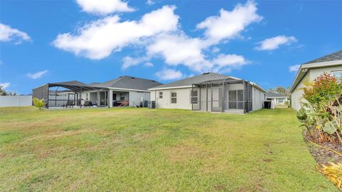 A home in LAKELAND