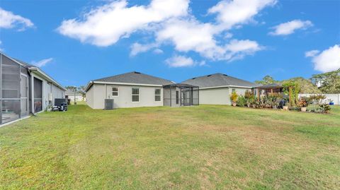 A home in LAKELAND