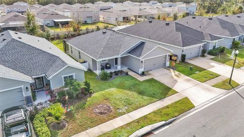 A home in LAKELAND