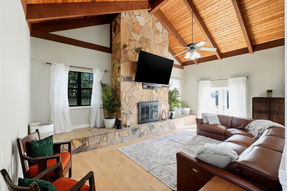 CLUBHOUSE ROAD - Residential