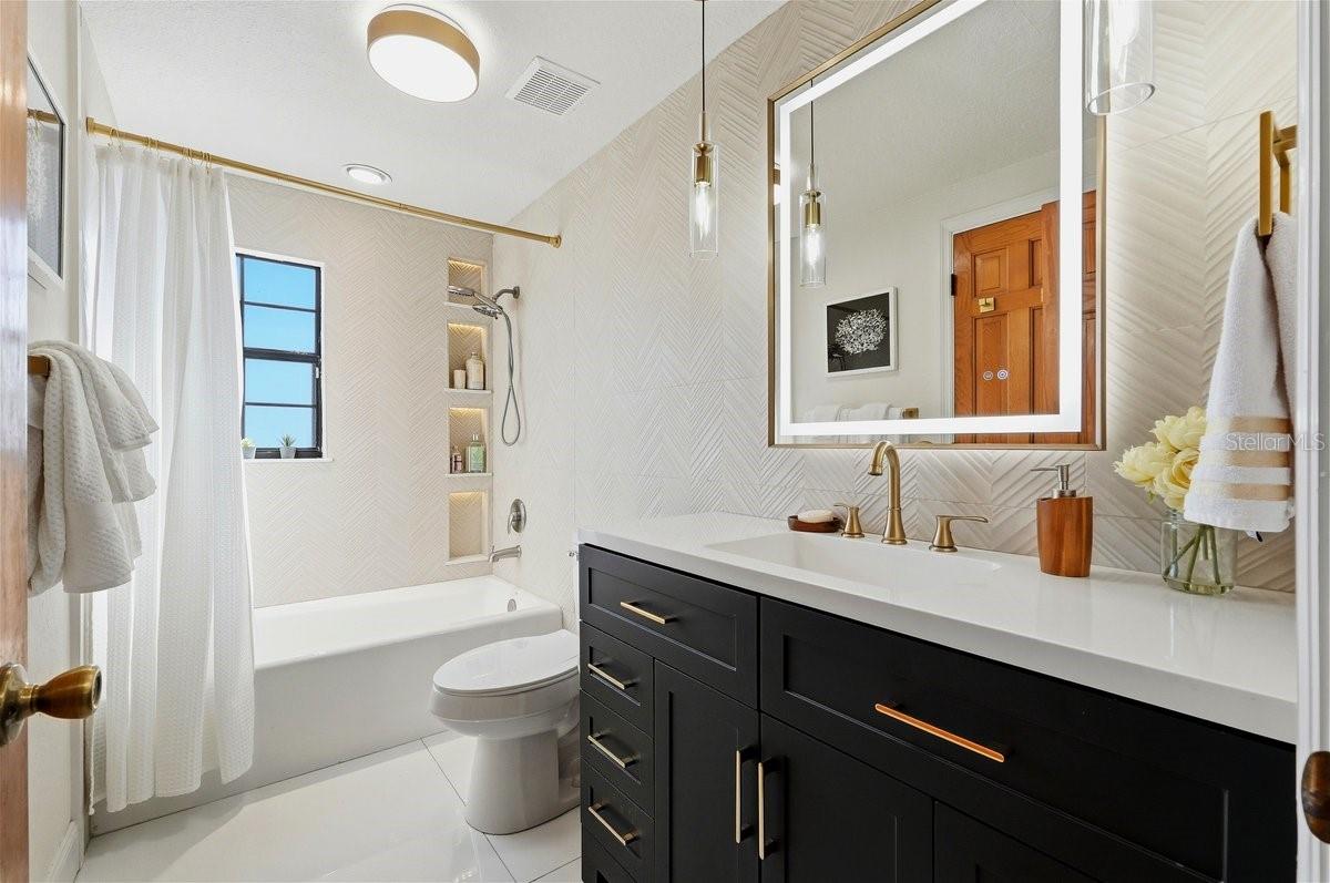 CLUBHOUSE ROAD - Residential