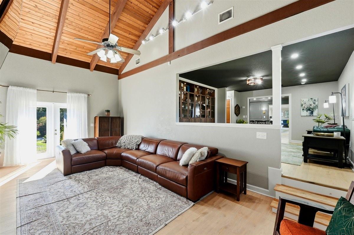 CLUBHOUSE ROAD - Residential