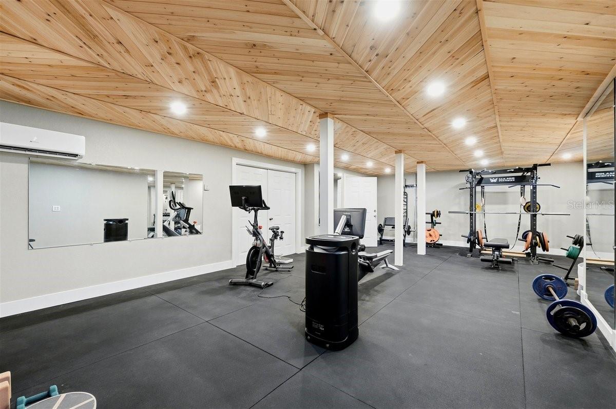 CLUBHOUSE ROAD - Residential