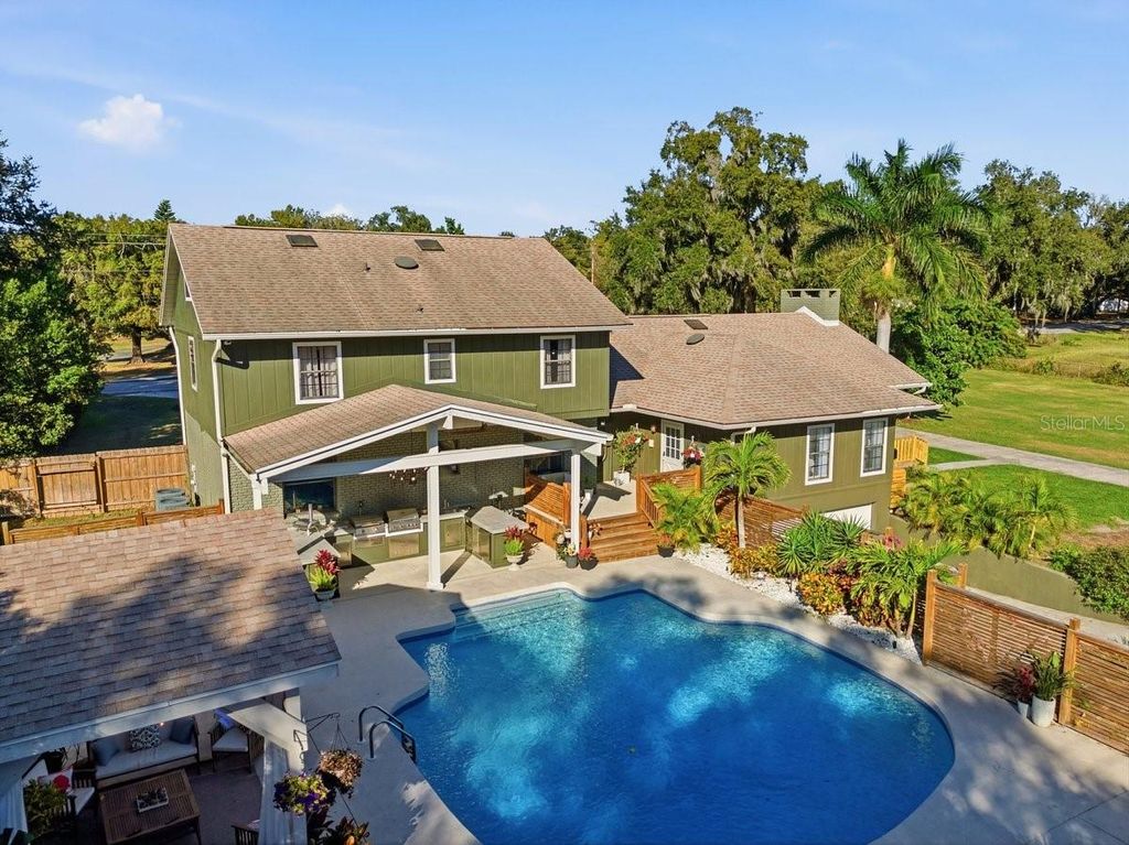 Photo of 1825 Clubhouse Road, Lakeland, FL 33813 (MLS # P4937385)