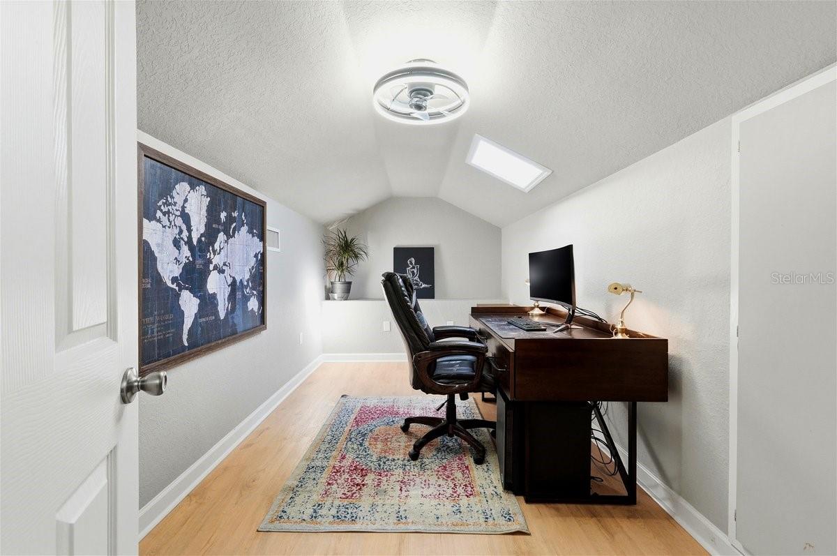 CLUBHOUSE ROAD - Residential