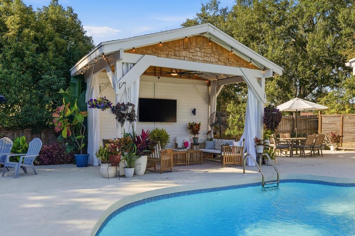 CLUBHOUSE ROAD - Residential