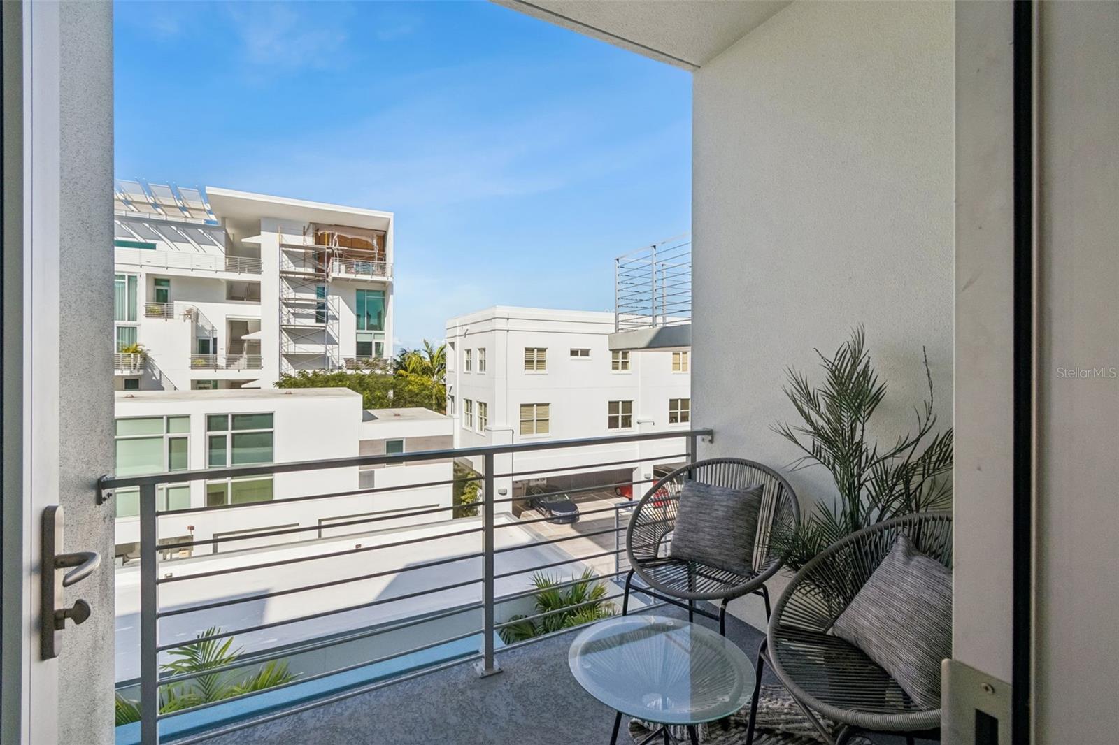 VISTA URBANA - Residential