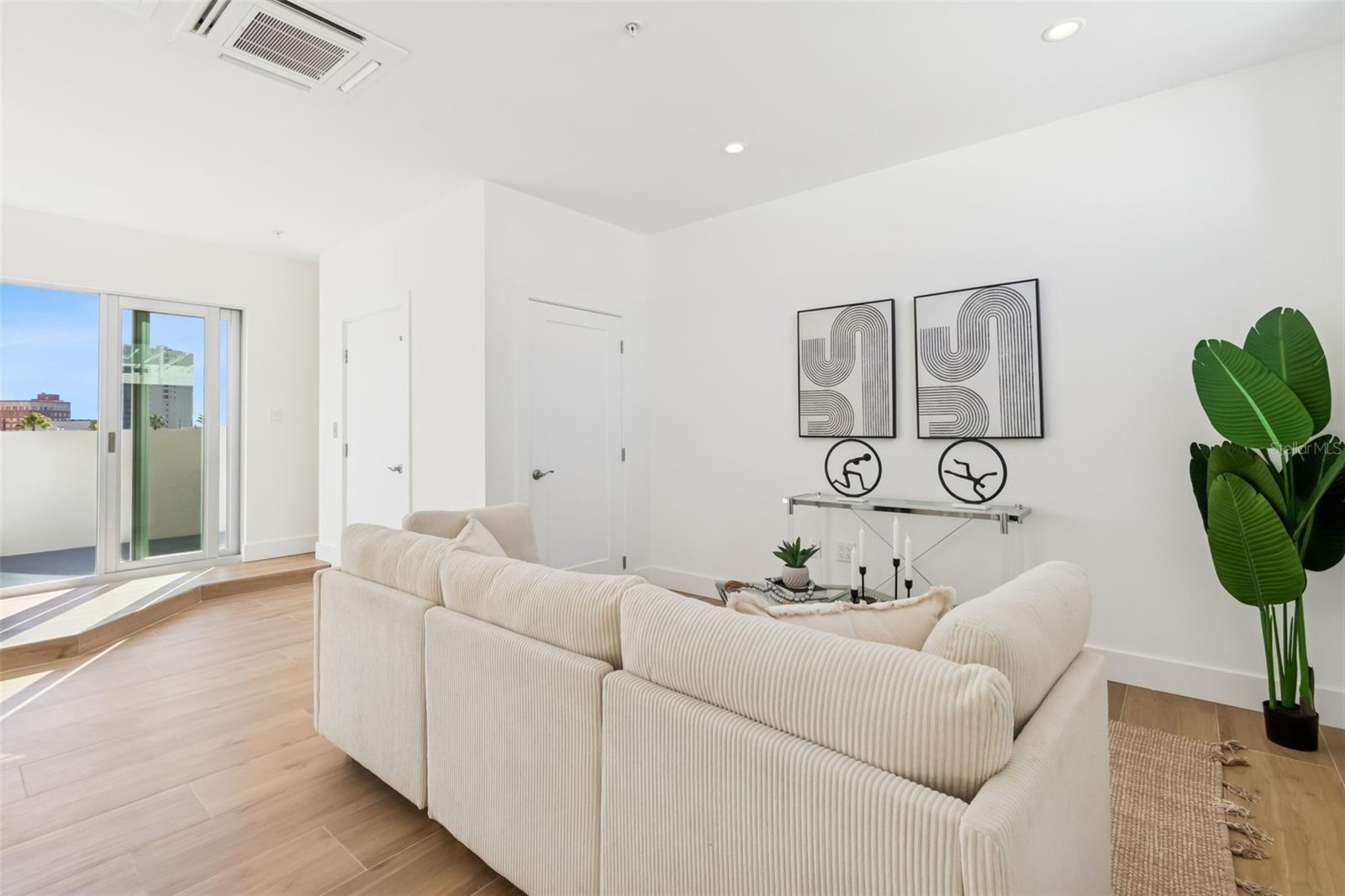 VISTA URBANA - Residential