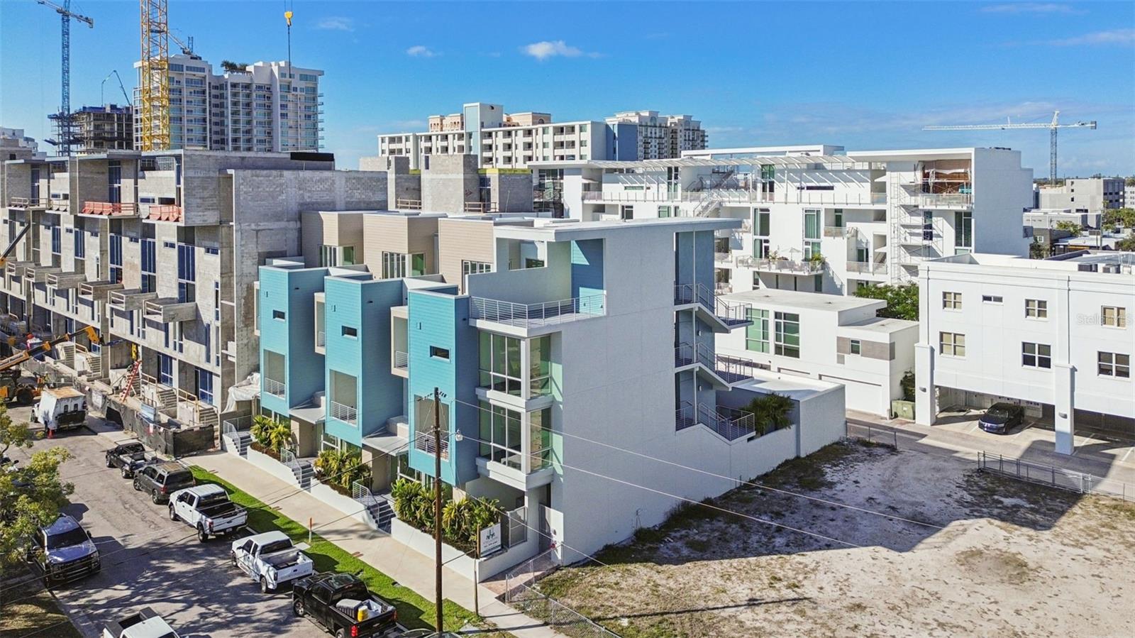 VISTA URBANA - Residential