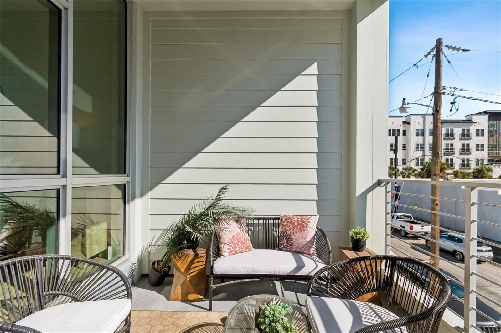 VISTA URBANA - Residential