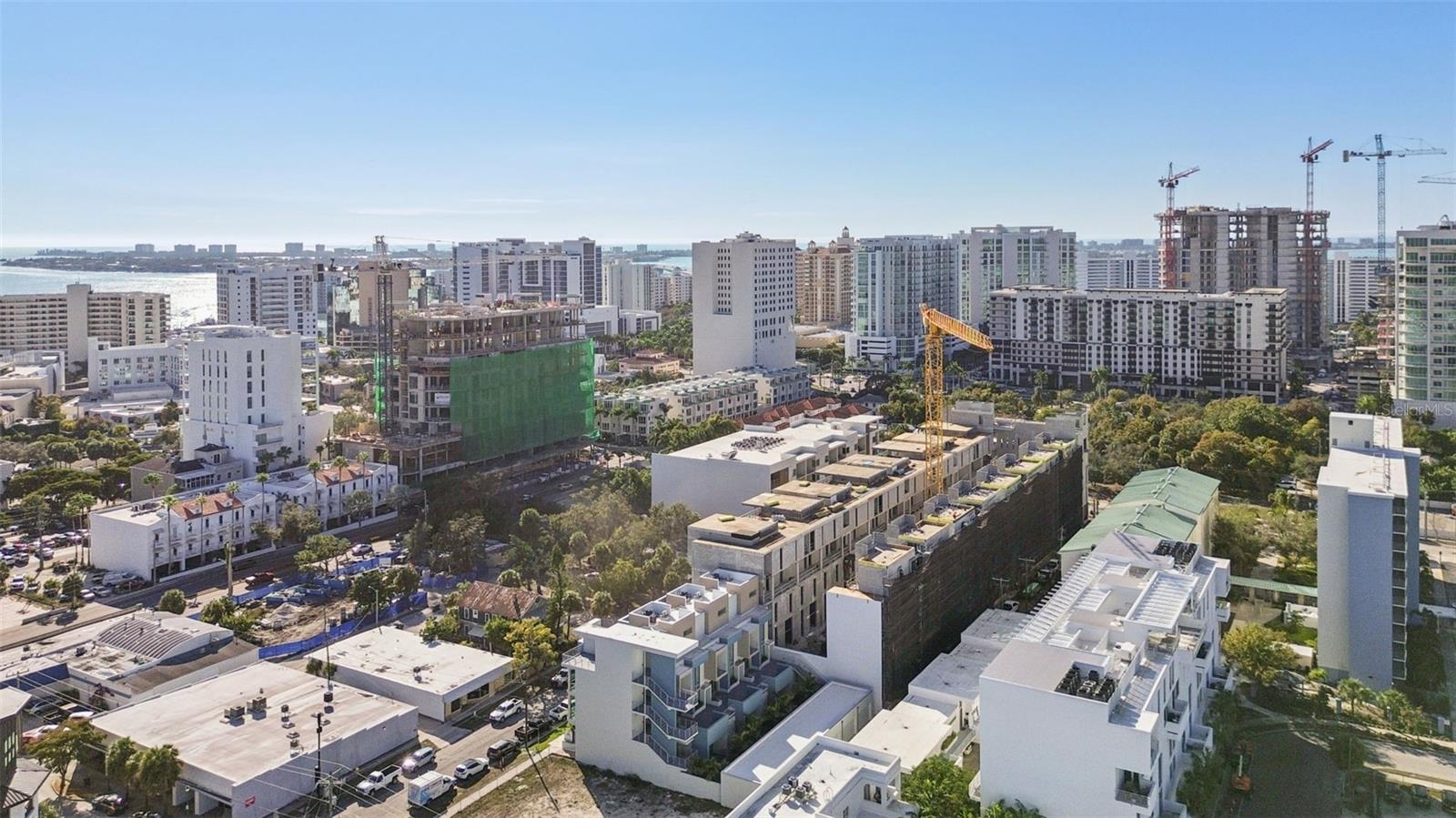 VISTA URBANA - Residential