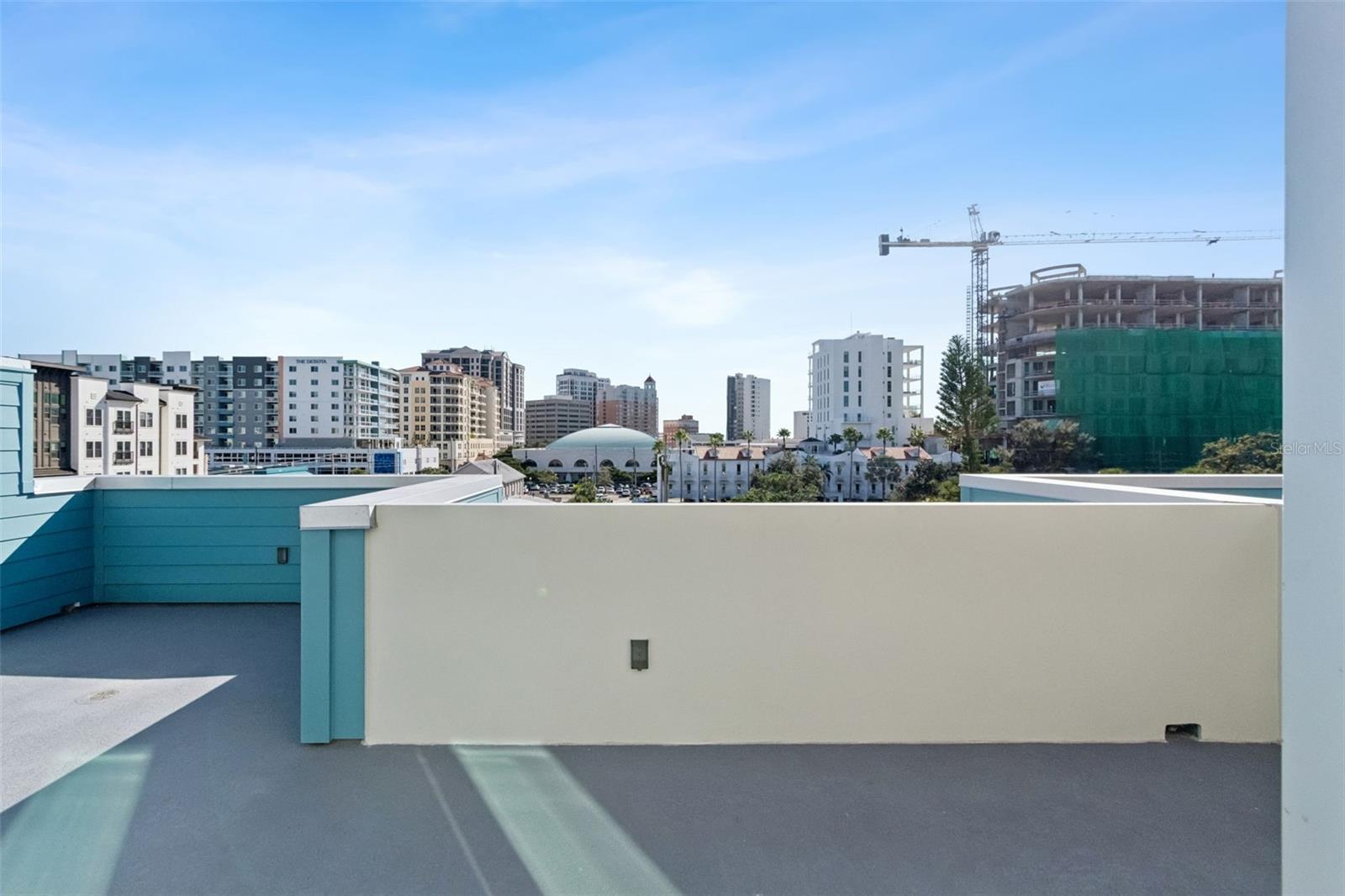 VISTA URBANA - Residential