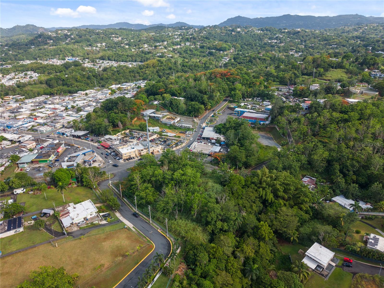 AVE. SANTA JUANITA, MINILLAS WARD