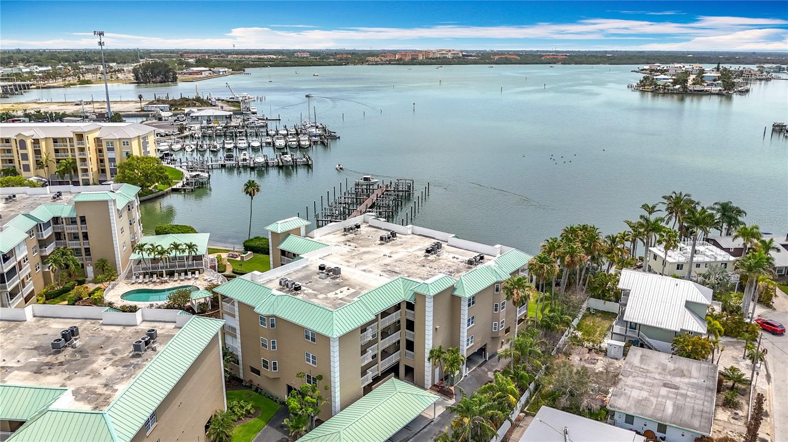 MADEIRA COVE CONDO - Residential