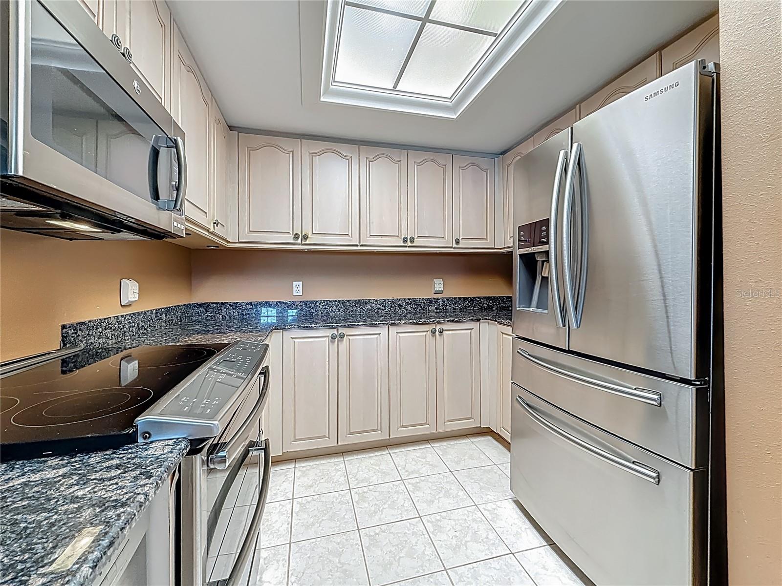 MADEIRA COVE CONDO - Residential