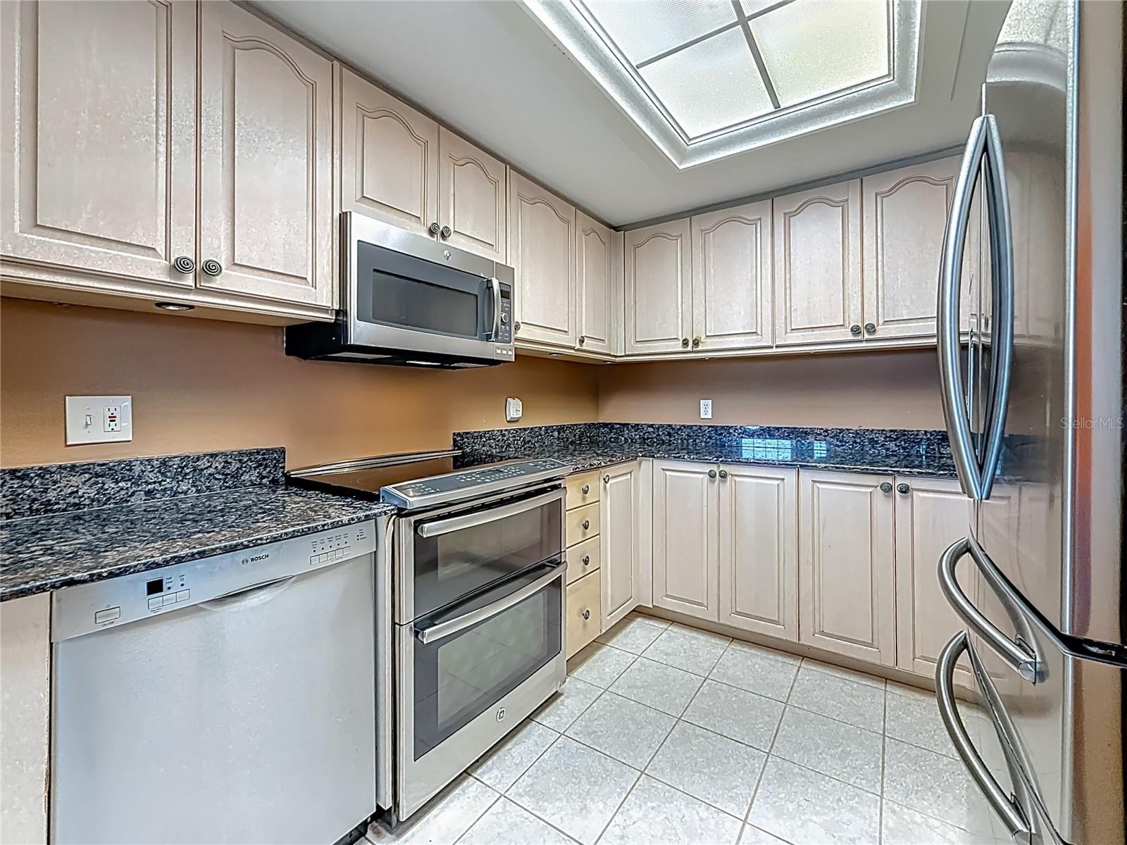 MADEIRA COVE CONDO - Residential